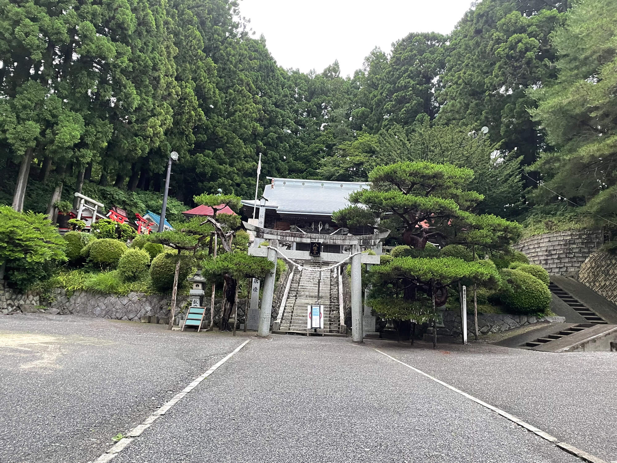 11 八幡神社