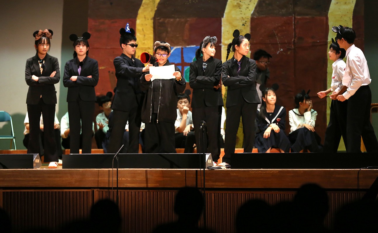 準備から発表までの全工程を生徒が担う演劇発表会