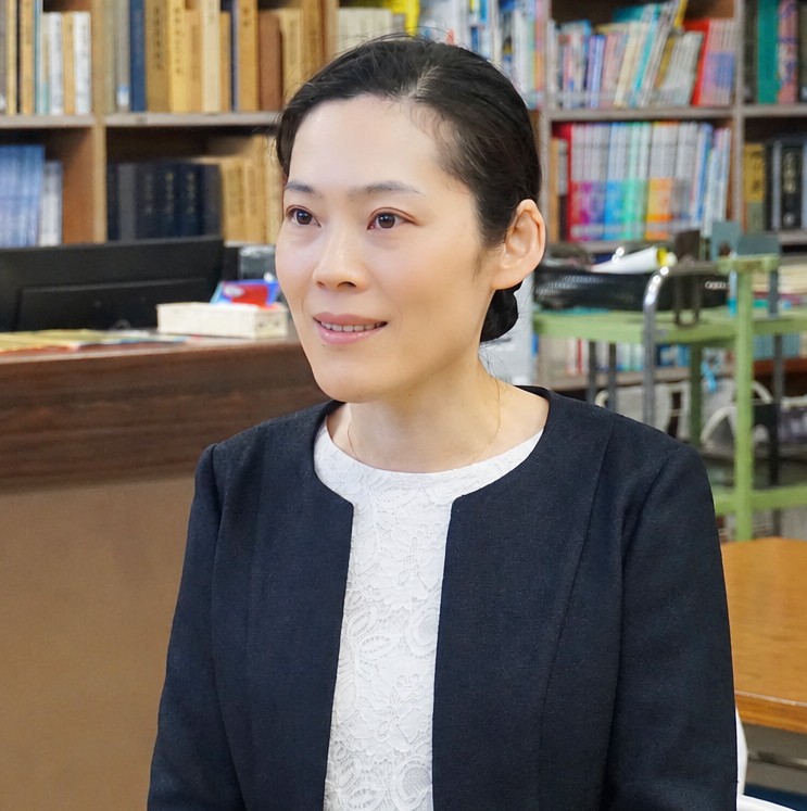 豊田市立高橋中学校・岩月彩奈教諭