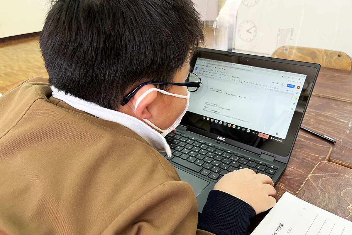 自分研究をする児童の様子